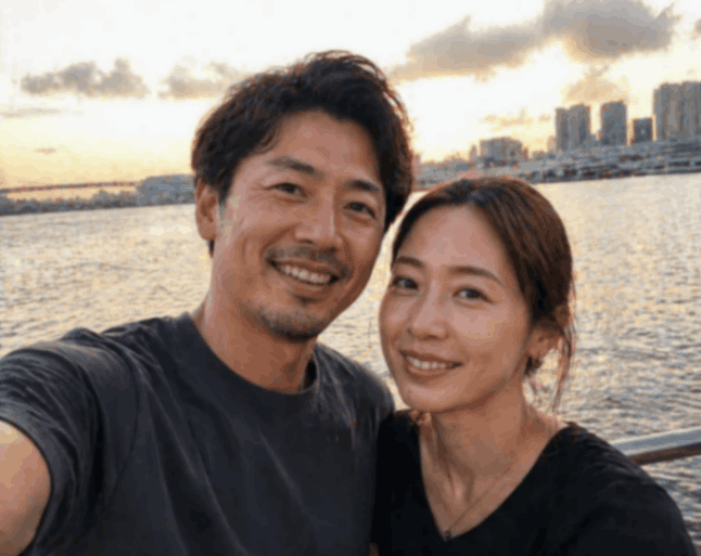 Sunset selfie by the waterfront