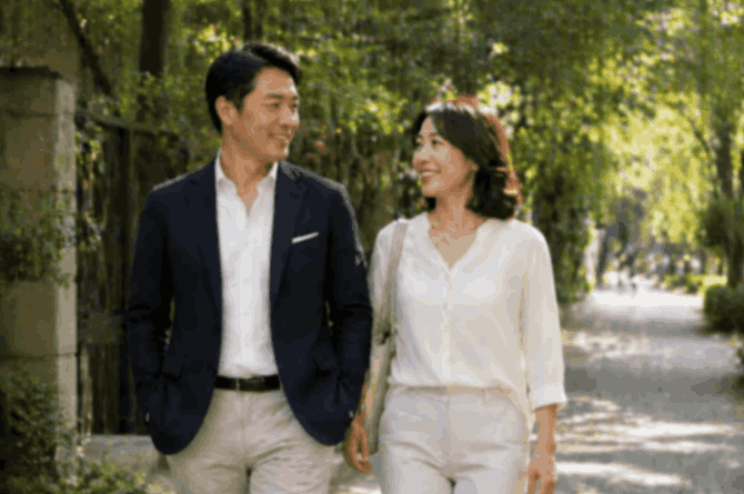 A serene stroll in the park
